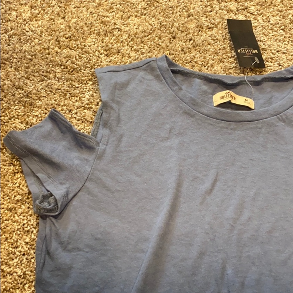 Blue top - Picture 2 of 3